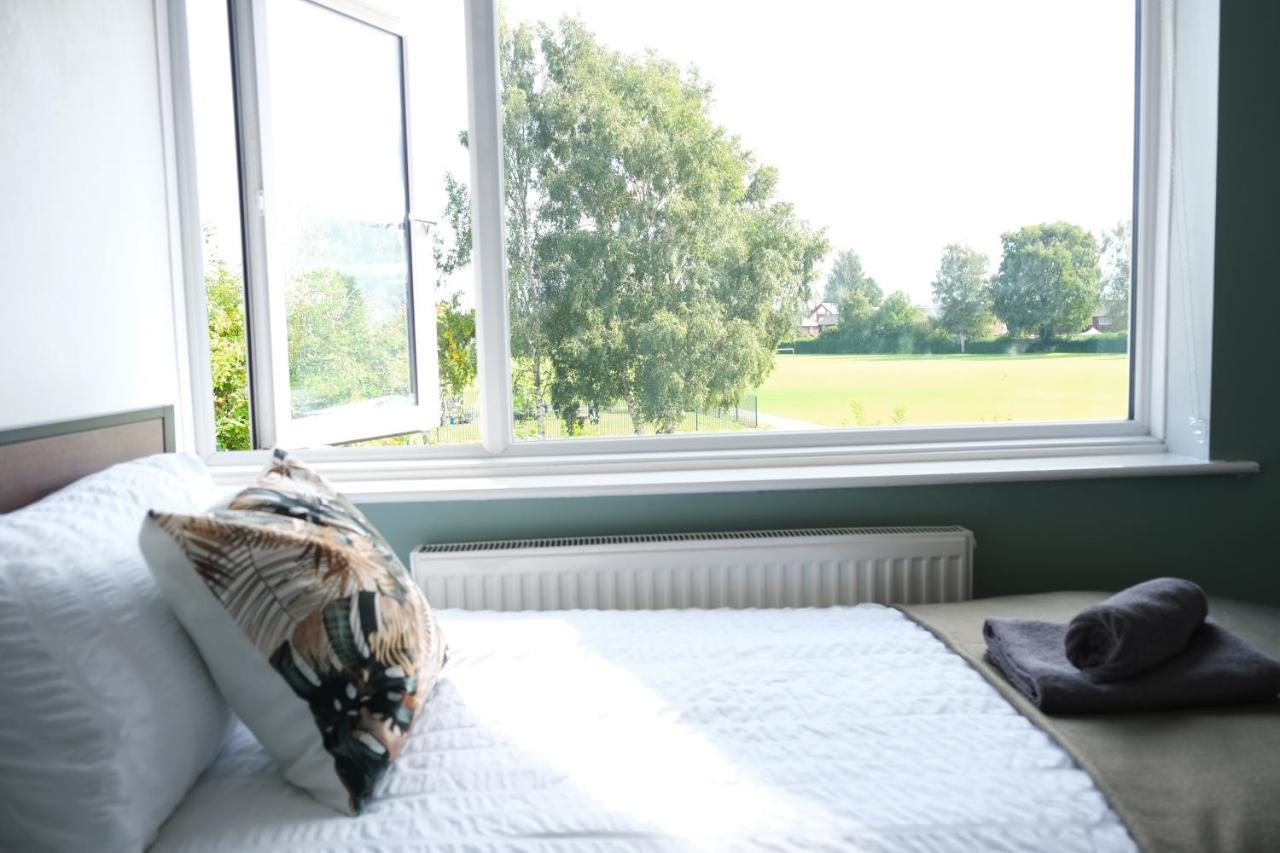 Bee Stays - Northway House Warrington  Luaran gambar